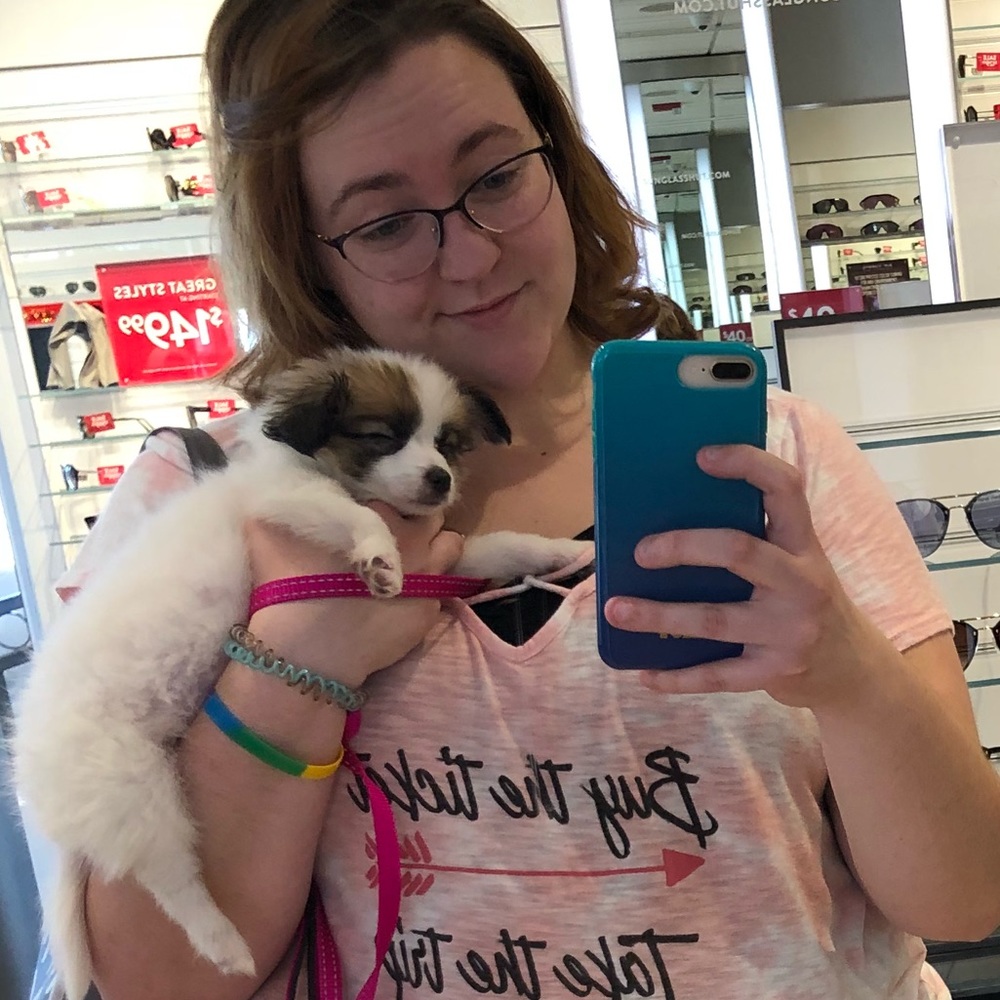 Meet your Posher, Caitlyn